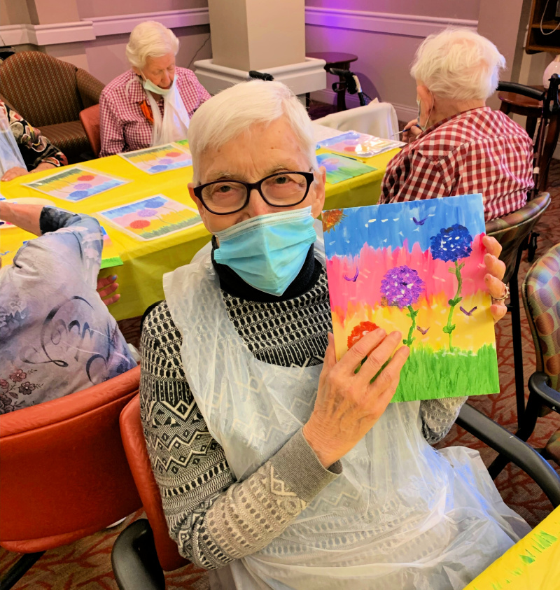 Beverly Strauss in painting class